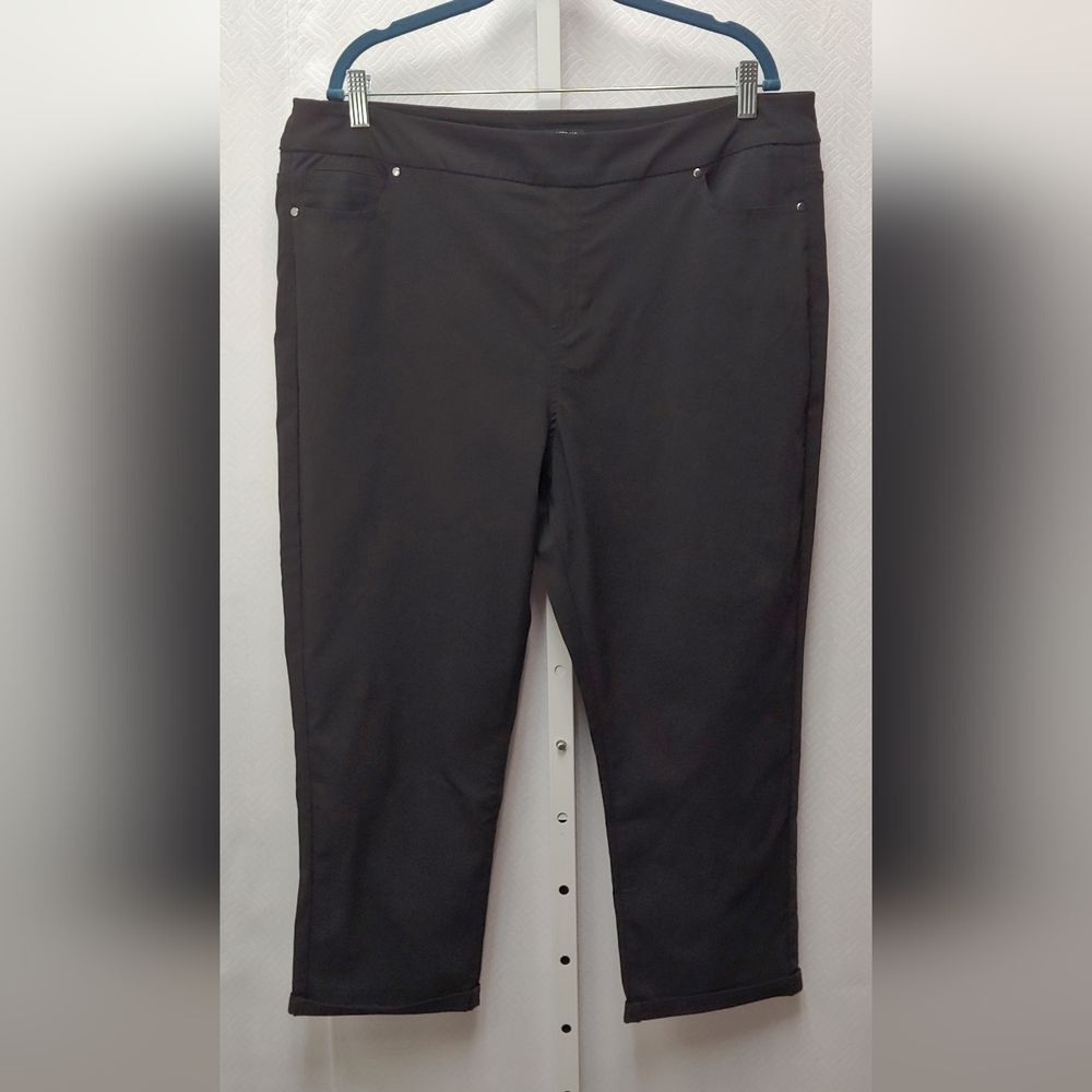 Mario Serrani Black Cropped Stretch Ponte Pants